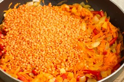 Чечевица с овощами