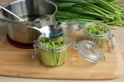 Черемша маринованная на зиму - шаг 7 Черемша маринованная на зиму - шаг 7