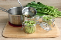 Черемша маринованная на зиму - шаг 6 Черемша маринованная на зиму - шаг 6