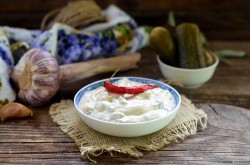 название картинки Чесночный соус для шаурмы в домашних условиях