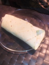 название картинки Чикен ролл с капустой и огурцами