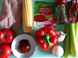 Чили с курицей из сезонных овощей