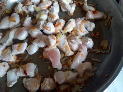 Чили с курицей из сезонных овощей