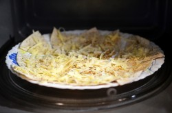 Чипсы из лаваша в микроволновке