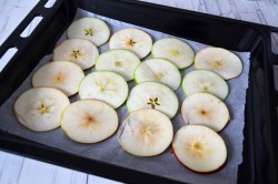 Яблочные чипсы в домашних условиях