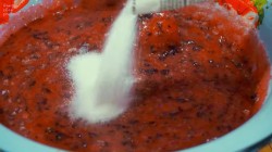 Чёрная смородина перетертая с сахаром без термообработки