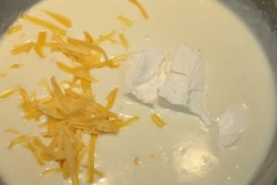 название картинки Цветная капуста романеско с сырным соусом