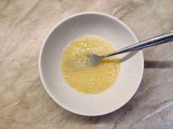 название картинки Цветная капуста с яйцом на сковороде