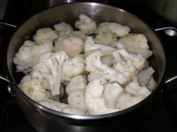 Цветная капуста в кляре на газированной минеральной воде