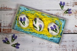 Декупаж пасхальных яиц цветными салфетками - шаг 6