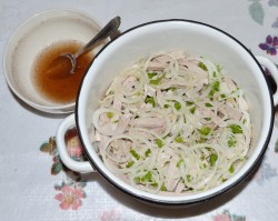 название картинки Деревенский свадебный салат из свинины