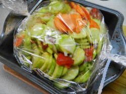 Диетическая кабачковая икра в рукаве