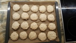 Диетические котлетки из куриного фарша и творога