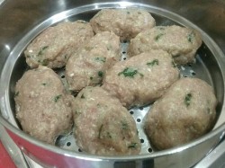 название картинки Диетические котлеты из индейки на пару