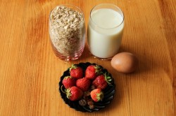 Диетические панкейки овсяные на молоке - шаг 1