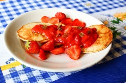 Диетические панкейки овсяные на молоке - шаг 13