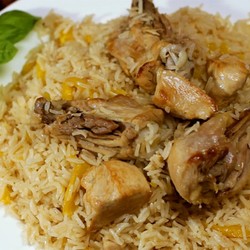 Диетический плов с курицей