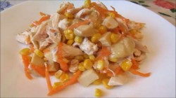 название картинки Салат с курицей и корейской морковью  и маринованными грибам