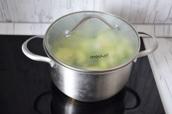 Диетический суп из кабачков