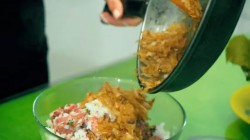 название картинки долма с начинкой из мясного фарша, риса, лука и зелени