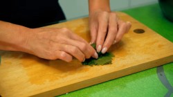 название картинки долма с начинкой из мясного фарша, риса, лука и зелени