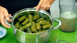 название картинки долма с начинкой из мясного фарша, риса, лука и зелени