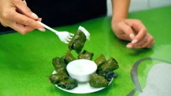 название картинки долма с начинкой из мясного фарша, риса, лука и зелени