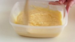 Домашнее мороженое без сливок с клубничным соусом - шаг 5 Домашнее мороженое без сливок с клубничным соусом - шаг 5