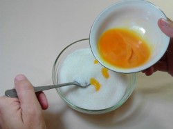 Мороженое из молока и сахара - шаг 4