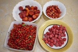 название картинки Домашнее ягодное вино из ягод