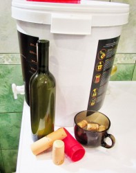 название картинки Простое вино из яблок с дрожжами