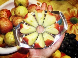 название картинки Простое вино из яблок с дрожжами