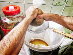 название картинки Простое вино из яблок с дрожжами