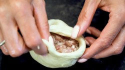 название картинки Домашние беляши с сочной мясной начинкой