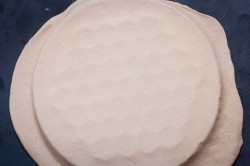 Пельмени в пельменнице домашние - шаг 6 Пельмени в пельменнице домашние - шаг 6