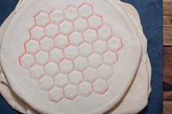 Пельмени в пельменнице домашние - шаг 9 Пельмени в пельменнице домашние - шаг 9