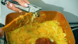 Пирожки с капустно морковной начинкой