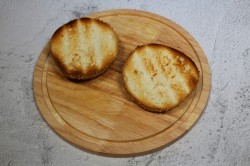 Домашний бургер с острой хрустящей курочкой