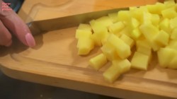 Куриный суп с картошкой и клецками