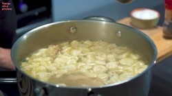 Куриный суп с картошкой и клецками