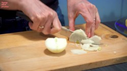 Куриный суп с картошкой и клецками