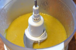 название картинки Майонез на перепелиных яйцах и оливковом масле в блендере