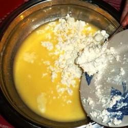 Дрожжевое творожное тесто с творогом