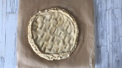 название картинки Дрожжевой пирог с сыром