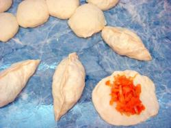 Постные жареные пирожки на сухих дрожжах за 15 минут