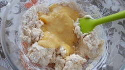 название картинки Два разных пирога из песочного теста