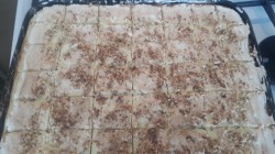название картинки Два разных пирога из песочного теста