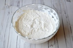 Творожно овсяная запеканка с черникой - шаг 2