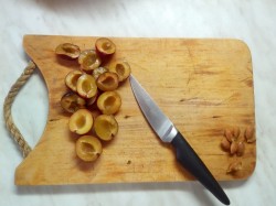 название картинки Джем из слив с лимонной кислотой