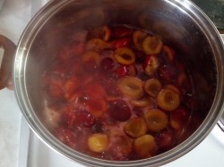 название картинки Джем из слив с лимонной кислотой